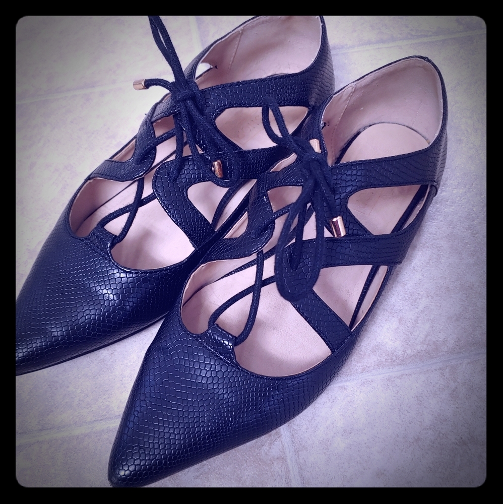 Topshop black laced flats